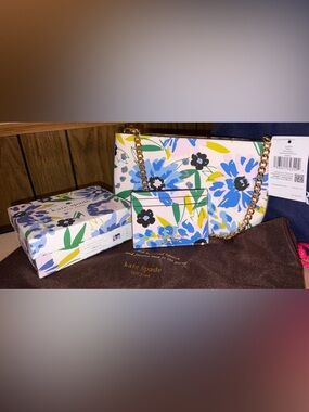 Kate Spade White Floral Clutch with Gold Chain and Card Holder Matching Set NWT